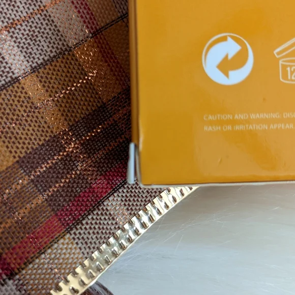 ❗FINAL PRICE❗🍁NEW Ace Beaute "Falling for You" Eyeshadow Palette, 0.63 oz. - Picture 5 of 6